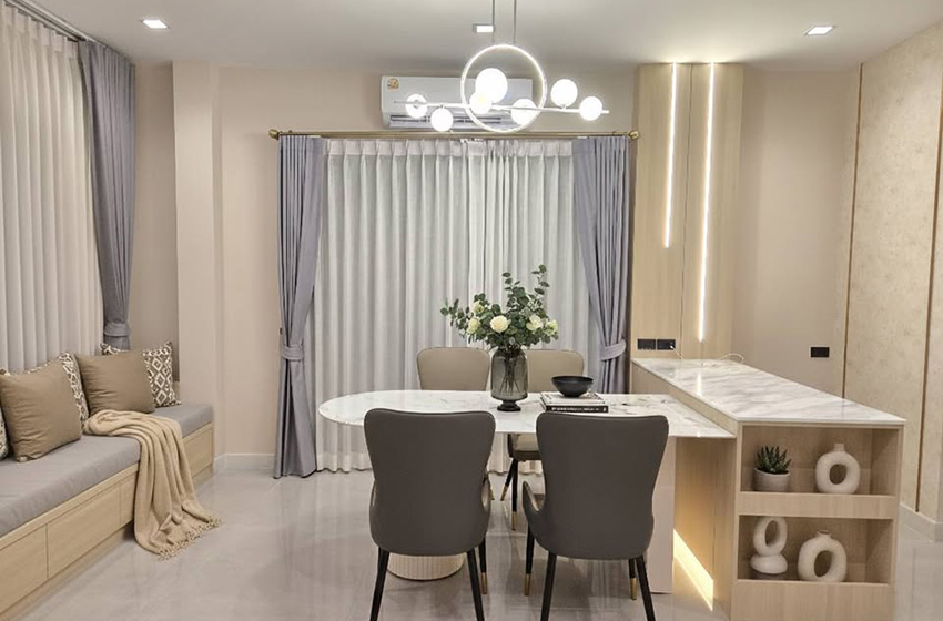 House with Shared Pool in Bangnatrad 